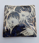 ETAIN HICKEY - Mother and Chikd - ceramic - 19 x 19 cm - €168