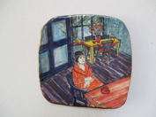 ETAIN HICKEY - Kitty Kirwan waits - ceramic - 31 x 31 cm - €300