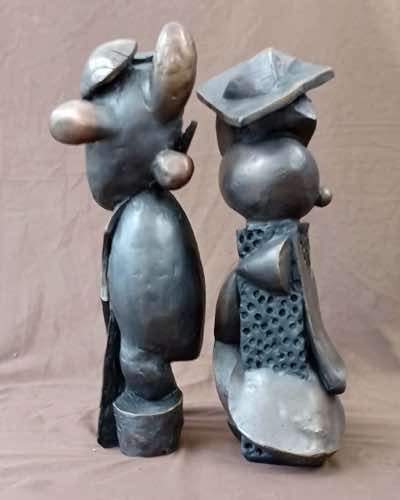 David Seeger - Couple Talking - cast bronze - pair 42cm high - €5750